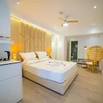 Adam & Eve Apartman *