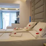 Adam & Eve Apartman *