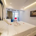 Adam & Eve Apartman *