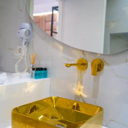 Adam & Eve Apartment