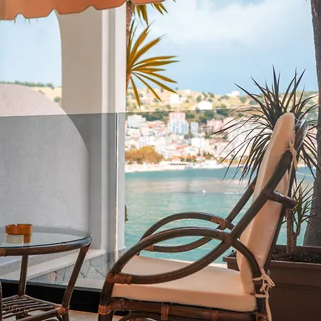 Adam & Eve Sarandë