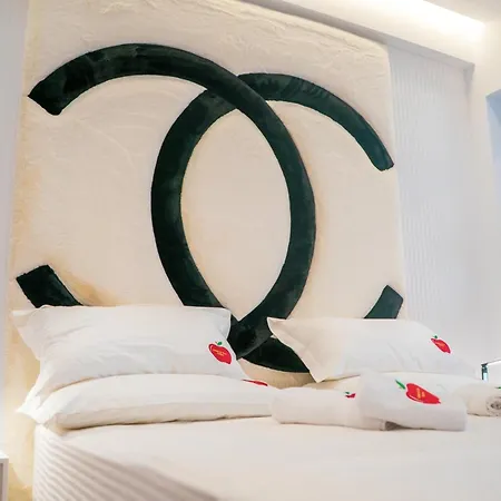 Adam & Eve Apartmán Sarandë