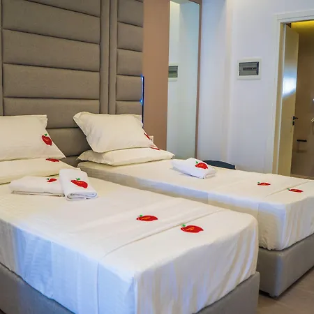 Adam & Eve Apartmán Sarandë