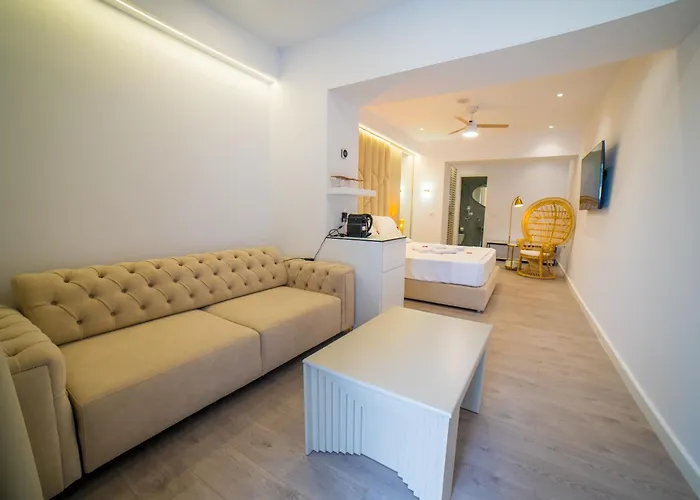 Adam & Eve Apartamento Sarandë