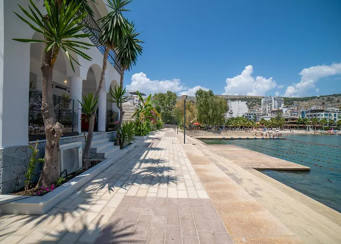 Adam & Eve * Sarandë